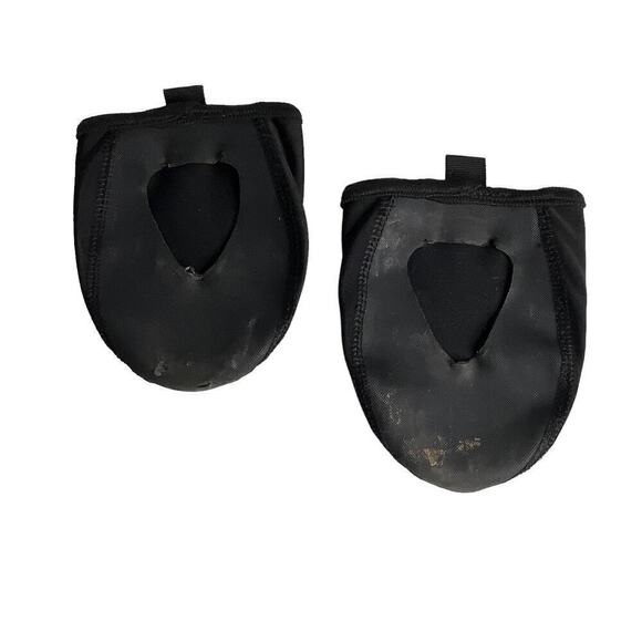 Louis Garneau Thermal Cycling Shoe Toe Covers S/M (Fits Shoe Size 39-41) - Picture 2 of 2